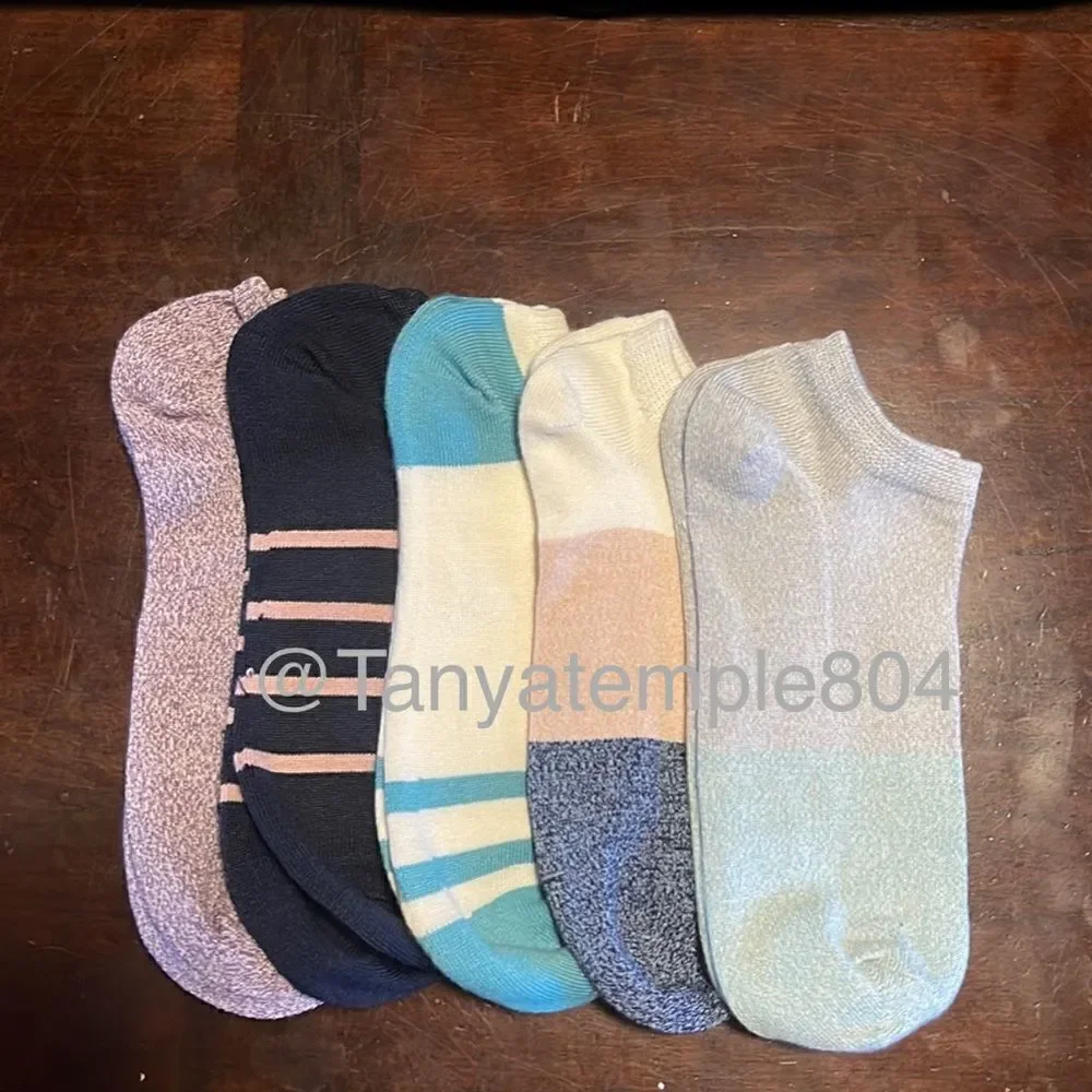 Lucky Brand 10 pk super soft no show socks ladies woman